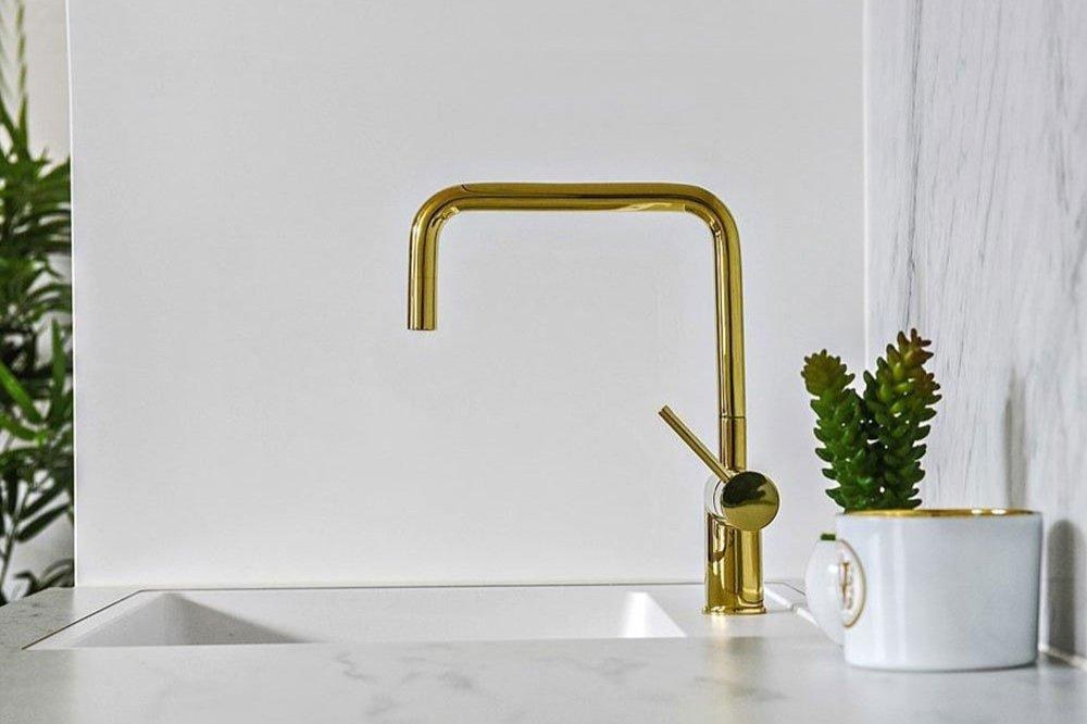 plumbing service imagery